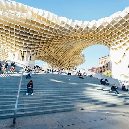 One & Lux- Lagar Seville