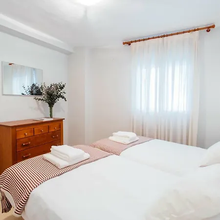 One & Lux- Lagar Apartment Seville