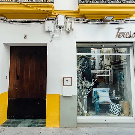 One & Lux- Lagar Apartment Seville